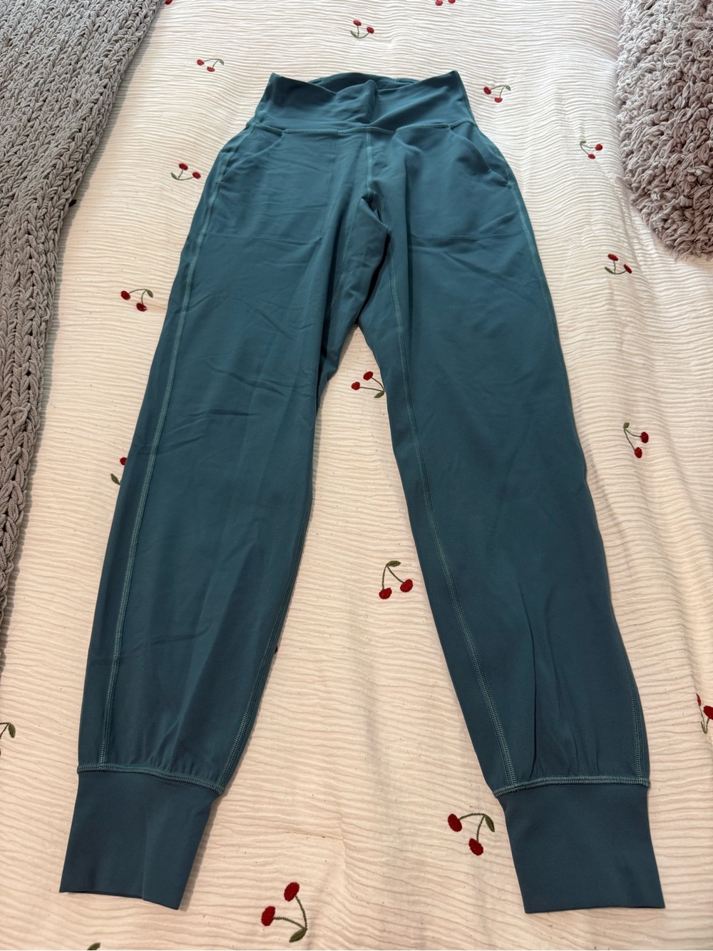 Lululemon joggers